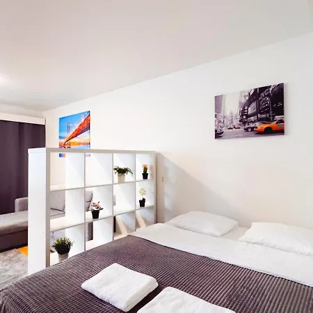 Center 3-room Apartment, Parking Apartmán